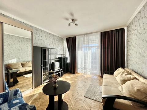 квартира за адресою Революції Гідності вул. (Супруна), 32