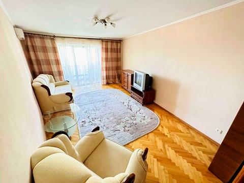 квартира за адресою Срібнокільська вул., 20