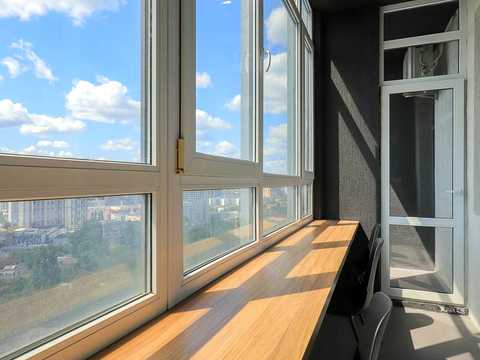 комерційна за адресою Київ, Євгена Коновальця вул. (Щорса), 44-А