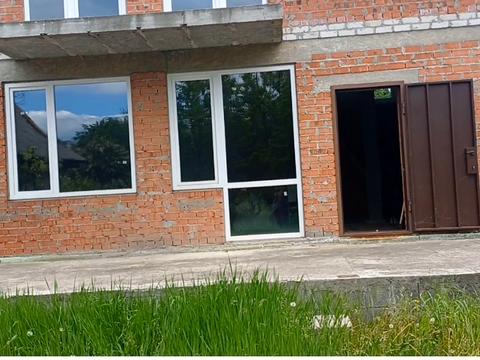 будинок за адресою Центральна, 42
