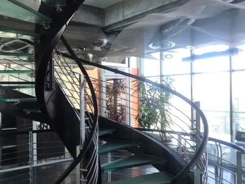 комерційна за адресою Басейна вул., 4а