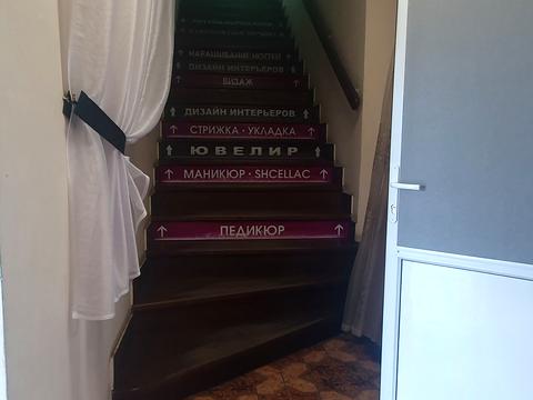 комерційна за адресою Авіаконструктора Антонова вул., 34