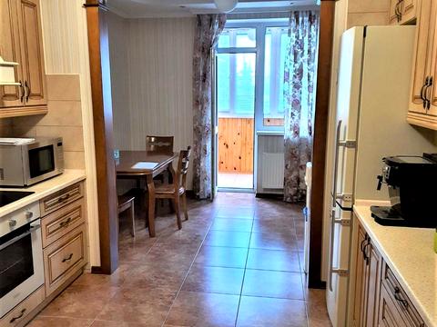 квартира за адресою Леся Курбаса просп., 7-Б