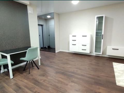 квартира за адресою Зарічна вул., 6