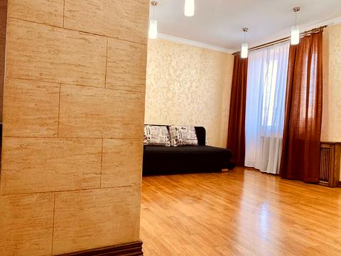 квартира за адресою Архітектора Старова вул., 2