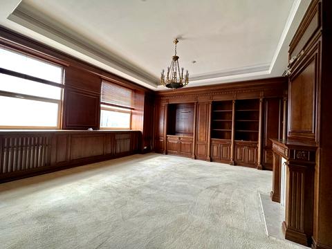 комерційна за адресою Новокостянтинівська вул., 13