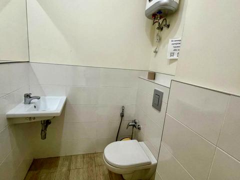 комерційна за адресою Печенізька вул., 16