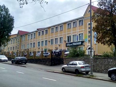 комерційна за адресою Гарматна вул., 8