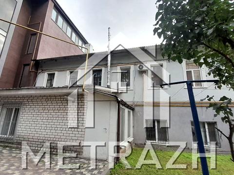 квартира за адресою Зброярська вул., 8