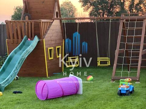 будинок за адресою вул Космонавтів