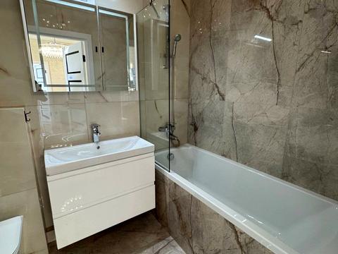 квартира по адресу Краснова ул., 3а
