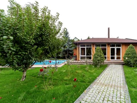 будинок за адресою святкова