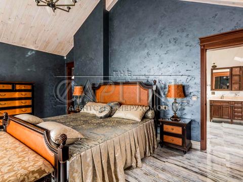 будинок за адресою світанкова, 10