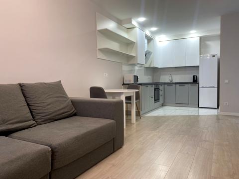 квартира за адресою Зарічна вул., 2/2