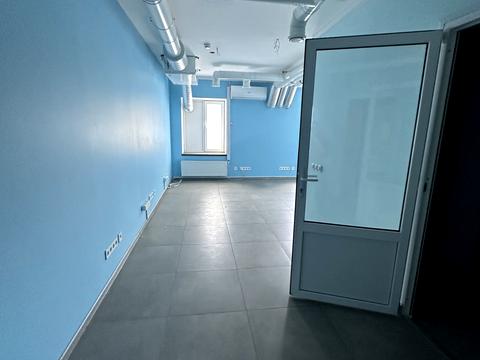 коммерческая по адресу Київська, 34а