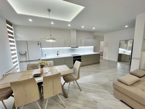 квартира за адресою Регенераторна вул., 4
