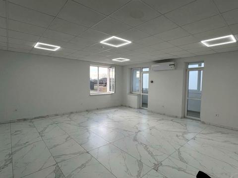 комерційна за адресою Франка, 7