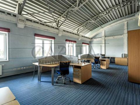 коммерческая по адресу Дегтяревская ул., 33Б