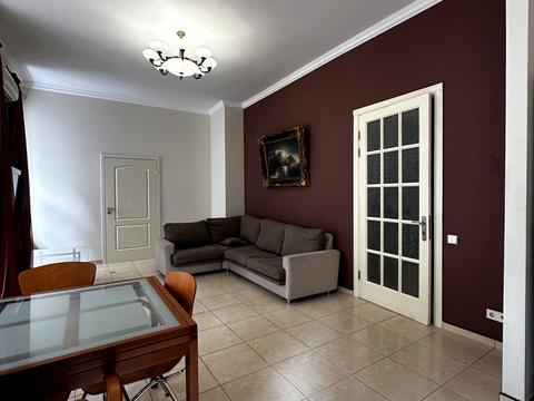 квартира за адресою Шота Руставелі вул., 33-Б