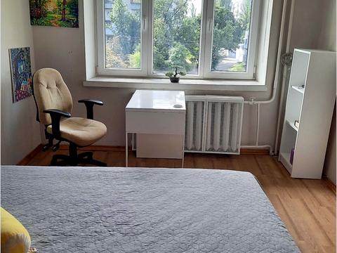 квартира за адресою Ореста Левицького вул. (Академіка Курчатова), 3