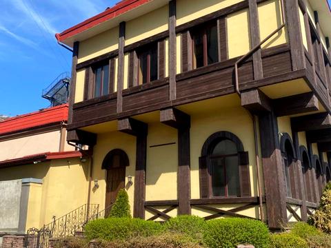 комерційна за адресою Генерала Алмазова вул. (Кутузова), 12