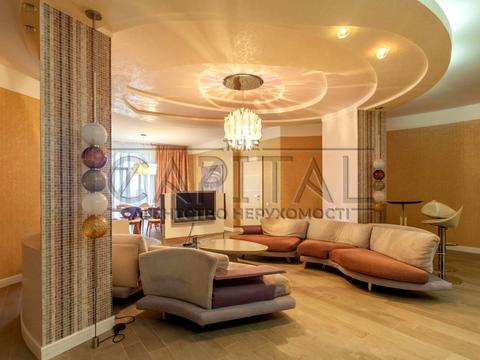 квартира за адресою Шота Руставелі вул., 44