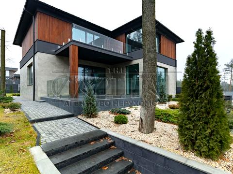 будинок за адресою Квітнева вул.