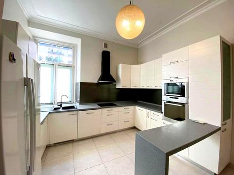 квартира за адресою Почайнинська вул., 23