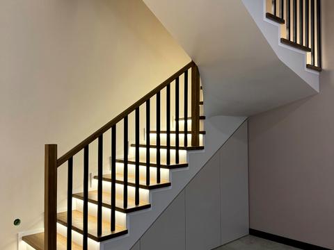 будинок за адресою Сім'ї Шкарівських вул.