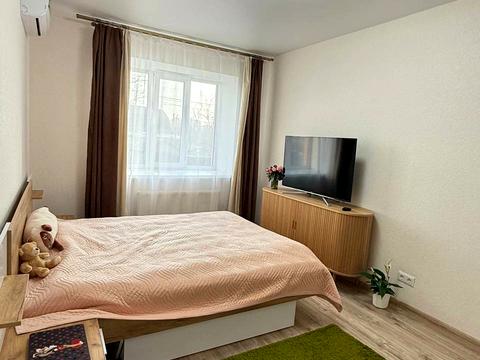 квартира по адресу Віктора Йови ул., 7