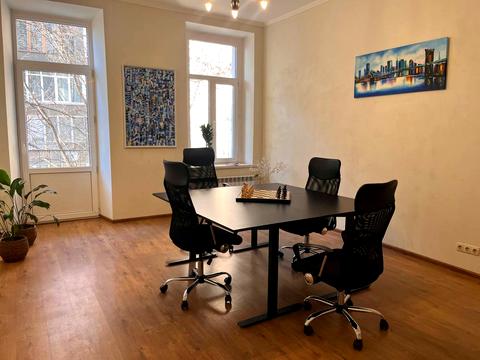 комерційна за адресою Олеся Гончара вул., 47-Б
