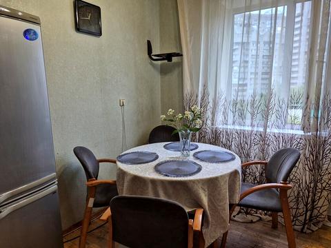 квартира по адресу Драгоманова ул., 25