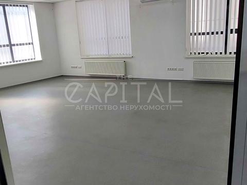 комерційна за адресою Голосіївська вул., 999