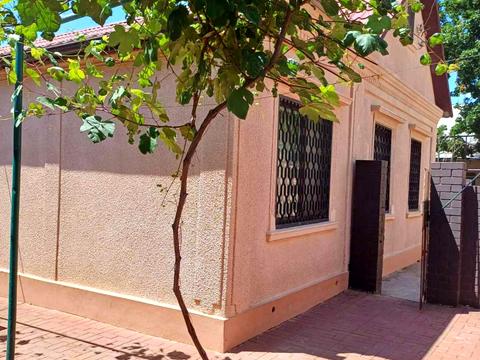 будинок за адресою 15-та Суворівська вул.