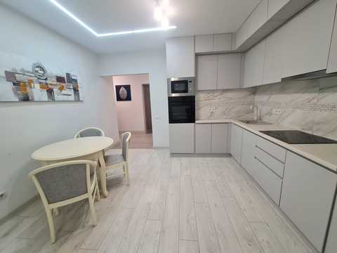 квартира за адресою Микільсько-Слобідська вул., 10