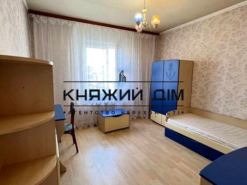 квартира по адресу Драгоманова ул., 23-А