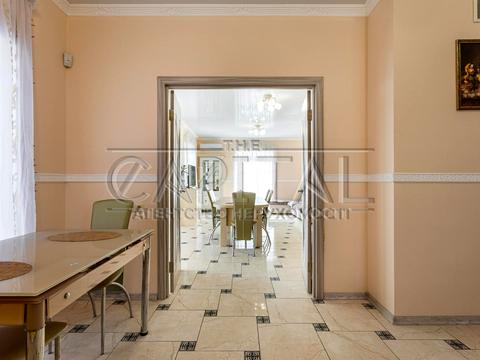 будинок за адресою Лісна