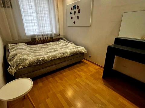 квартира за адресою Салютна вул., 22