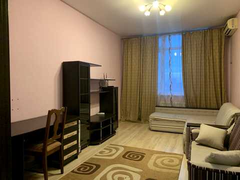 квартира за адресою Гната Хоткевича вул. (Червоногвардійська), 8