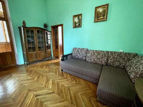 квартира за адресою Івана Франка вул., 27