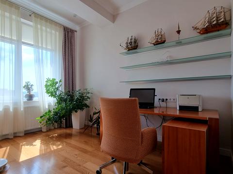 квартира за адресою Левка Лук'яненка вул. (Василя Жуковського), 3-Г