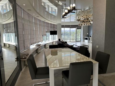 квартира за адресою Раїси Окіпної вул., 18