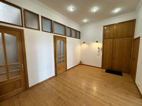 комерційна за адресою Саксаганського вул., 99