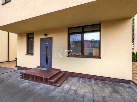 будинок за адресою Товарна вул., 24Б