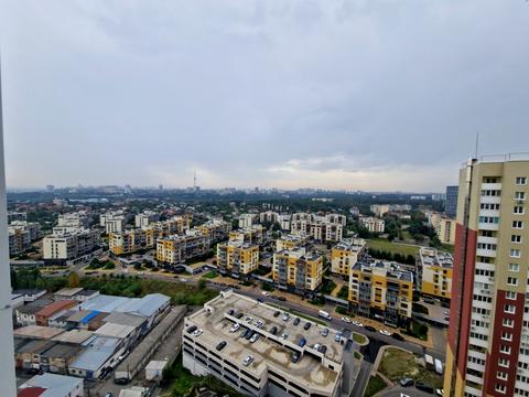 квартира за адресою Сергія Данченка вул., 1