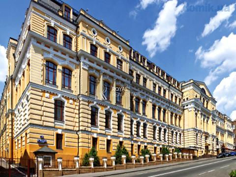 комерційна за адресою Бульварно-Кудрявська вул. (Воровського), 24