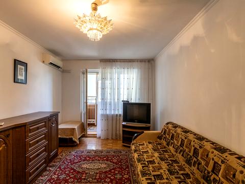 квартира за адресою Гната Хоткевича вул., 67а