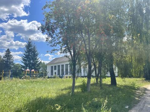 участок по адресу Шкільна