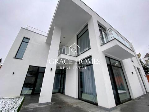 комерційна за адресою Вільшанська вул., 13