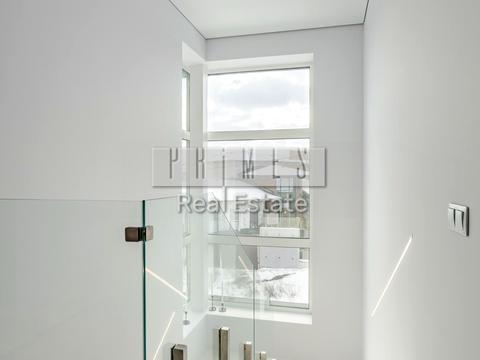 будинок за адресою Вишнева вул.